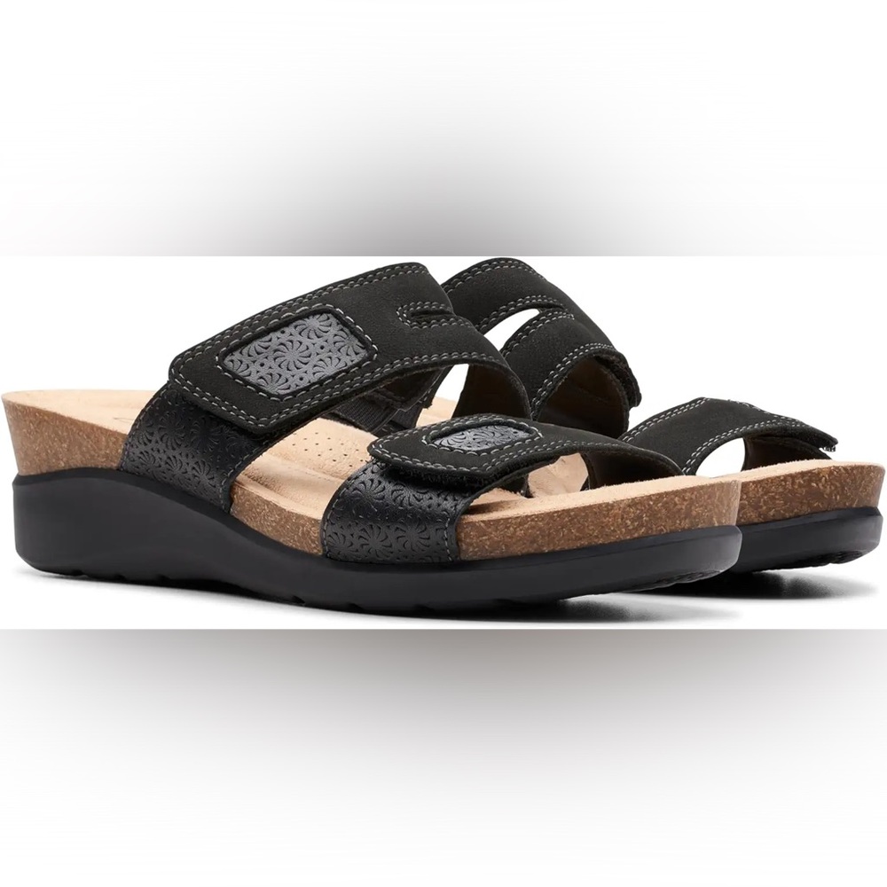 Clarks Black Sandals.  EUC!!